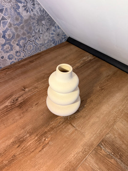 MAISONÉ |Elegancé– Beige Vase 21 cm |